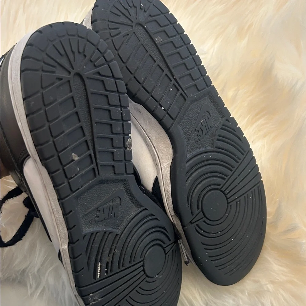 Nike Panda Unisex and White Sneakers 5.5y
